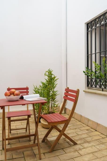 Conde Ibarra Suite Sevilla Bagian luar foto